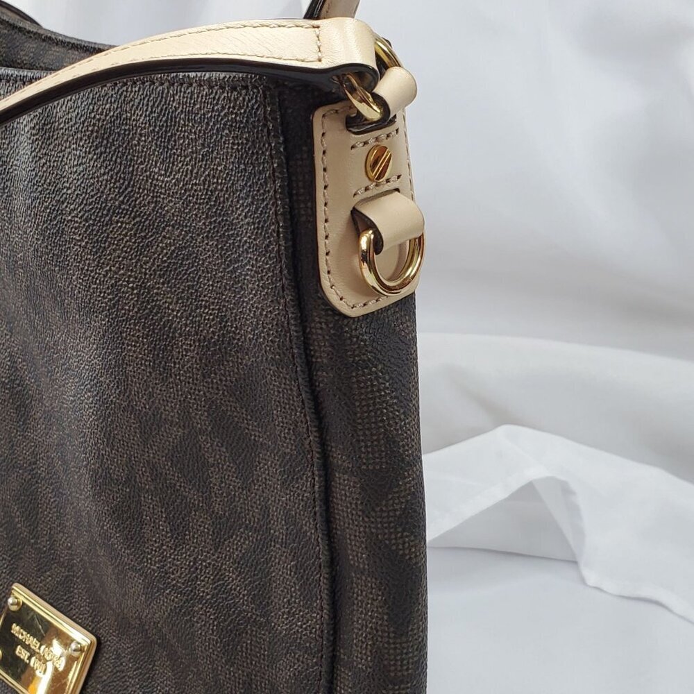 Michael Kors Brown Signature MK Monogram Crossbody Bag & Matching Wallet Set - Picture 14 of 16